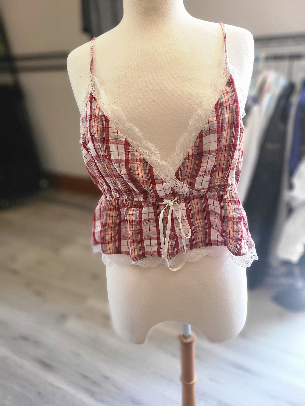 NWOT American Eagle size XL Cropped Plaid & Lace Sleeveless Tank Top